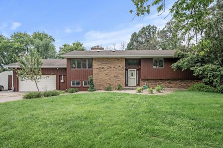 9650 Howard Lake Drive NE