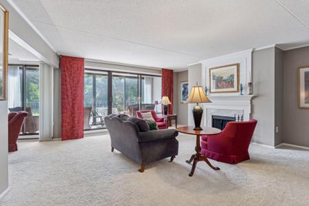 1101 Sibley Memorial Highway