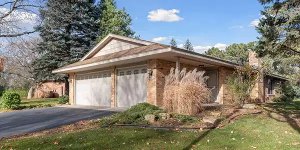 50 Kimberly Lane N
