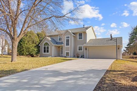 952 Moonlight Drive