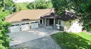 1021 Lake Shore Drive