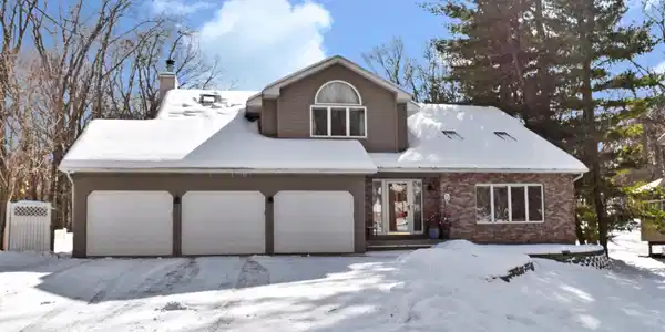 5 White Pine Lane