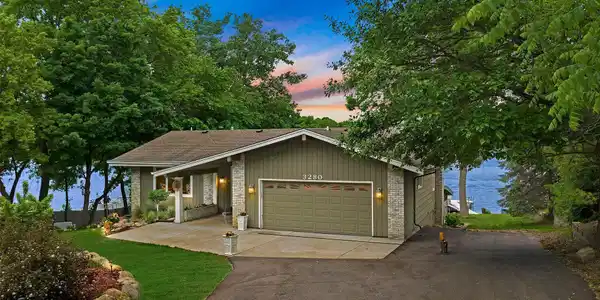 3280 Todd SW