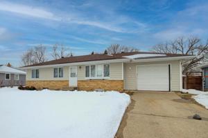 871 Moore Lake NE