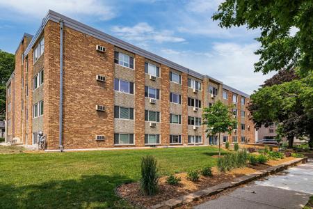4400 Upton S