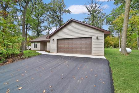40161 Paradise Drive