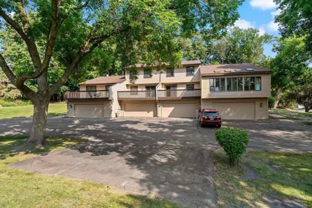 421 W Eagle Lake Drive