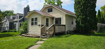414 W Maple Avenue