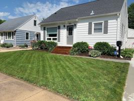 1404 8th NE