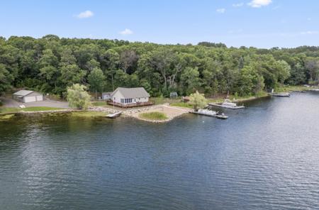 2425 Birchcrest