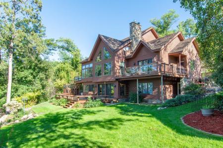 1569 Floan Point Road