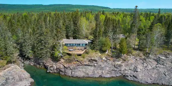 4046 Cascade Beach