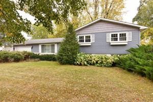 909 8th NW