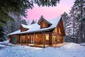 5961 Voyageurs Trail