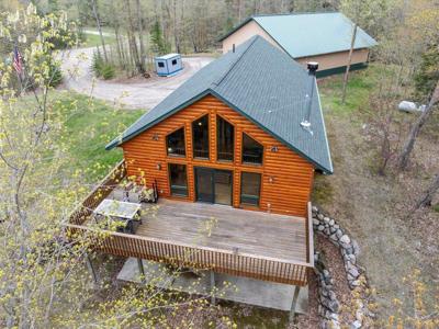 302 EagleS Landing Court NW