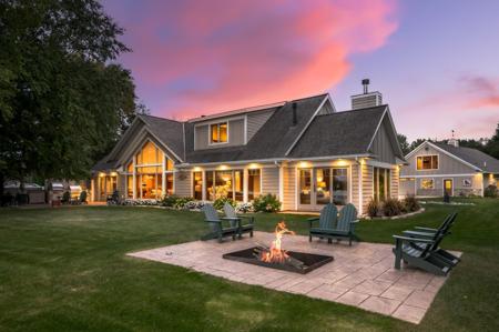 47096 Maple Leaf Lane