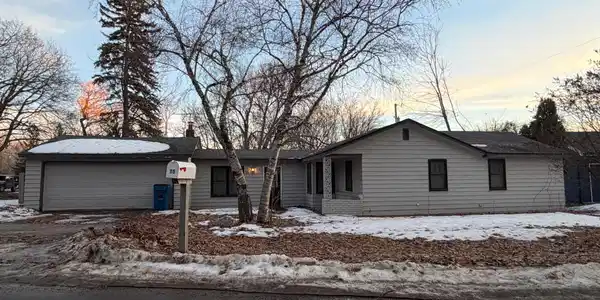 15 Pleasant Avenue