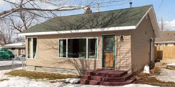 1684 Canary Lane