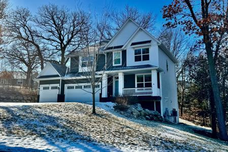 928 Riverview Lane
