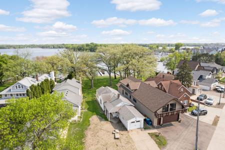 4556 Highway 61 N