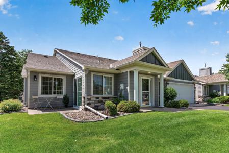 9887 Tamarack Cove