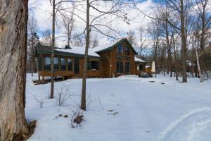 2273 Woodland Shores