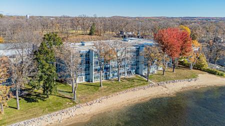 315 Park Lake Boulevard