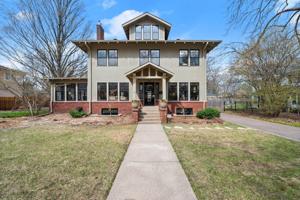 4428 Dupont S