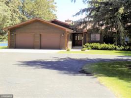 2852 Royal Oak NW