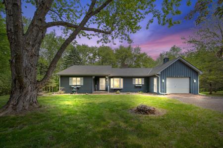 21835 Manning N
