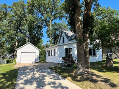 231 Pine N