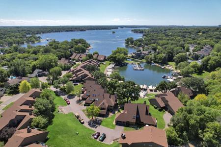 6568 Harborview NE