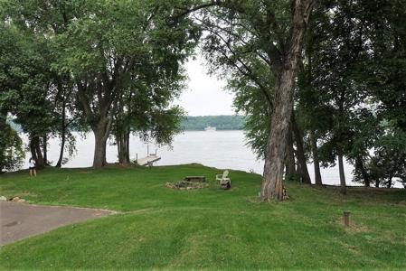 297 Lake S