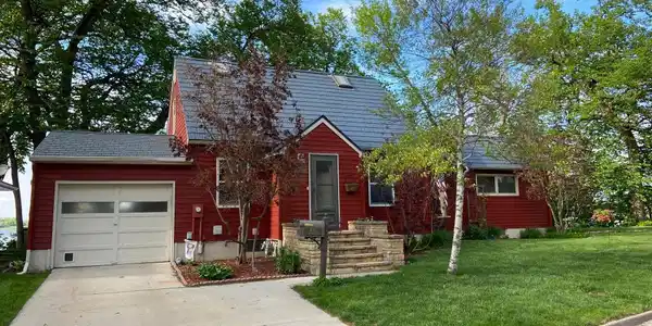436 Lake Park Boulevard