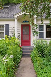 221 Bell Street