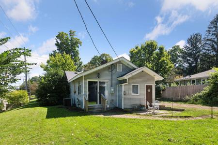 2307 Chateau Lane