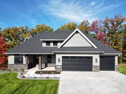 19200 Meadowridge Trail N