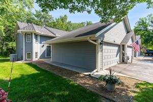 2740 River Woods