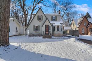 2685 Medicine Lake