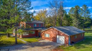 6637 Elliot NE