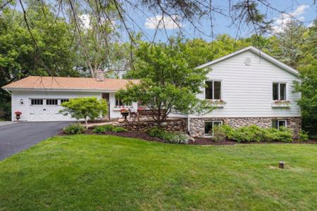 2080 Webber Hills