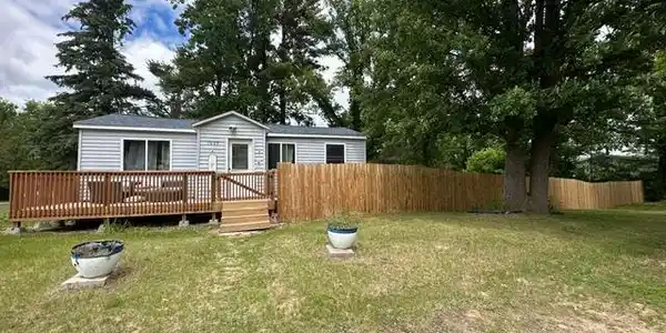 1002 SE 4th Street
