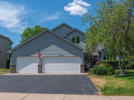 15825 Garden View