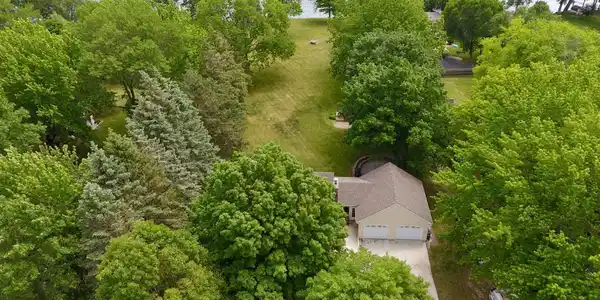 5127 Highway 71 NE
