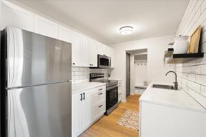 4397 Wilshire