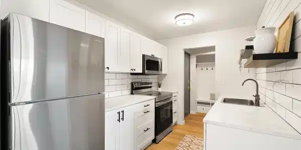 4397 Wilshire