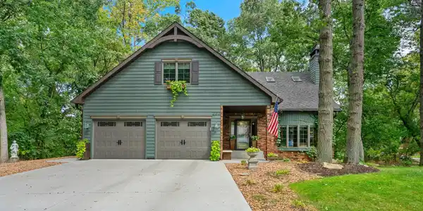 230 Wildwood Bay Drive