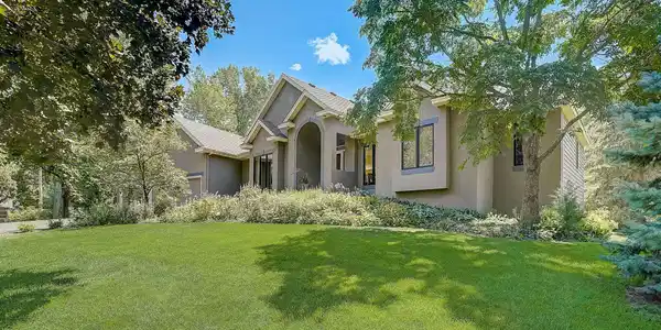 27585 Woodside
