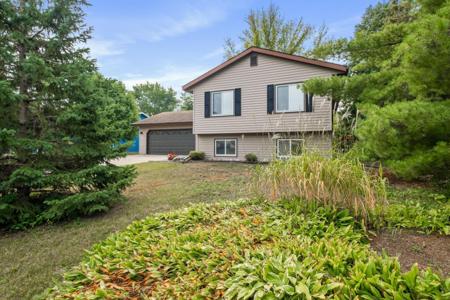 582 Westfield