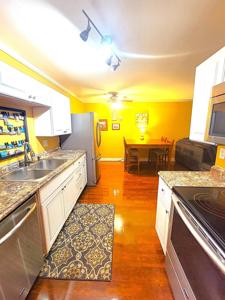 1304 W Medicine Lake Drive